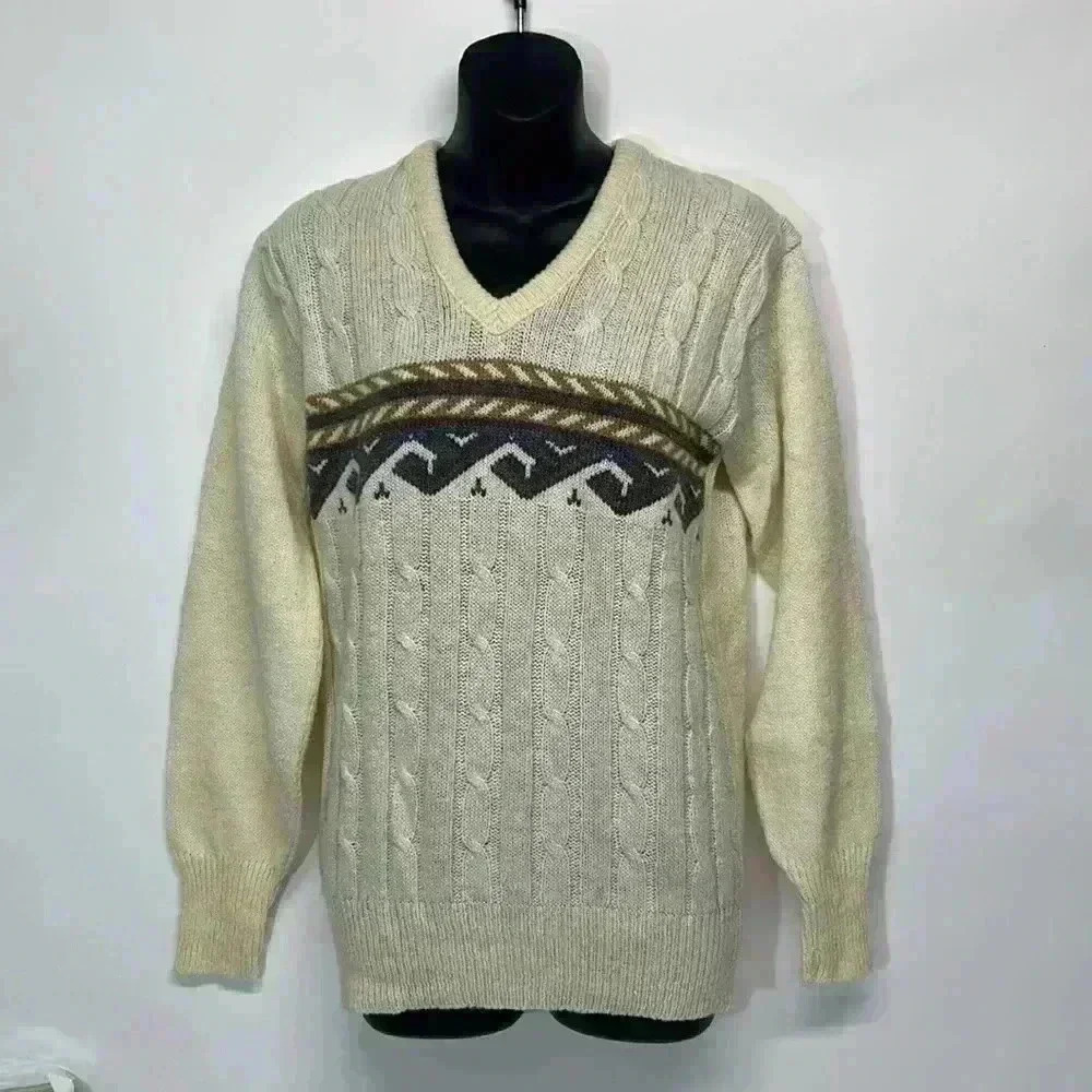Career club size small, vintage, cableknit sweater